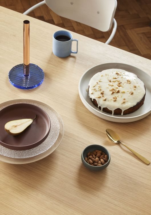 Porte - rouleau de cuisine · Bleu & Rouge Pâle - Kiosk - Koddel.com