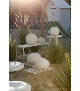 Porcelain sea urchin lamp - Outdoor Space