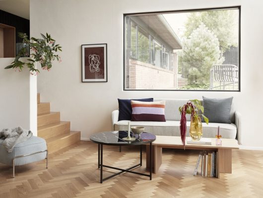 Fini le minimalisme ? Pourquoi on dit adieu aux intérieurs lisses pour retrouver des espaces vivants - Koddel.com