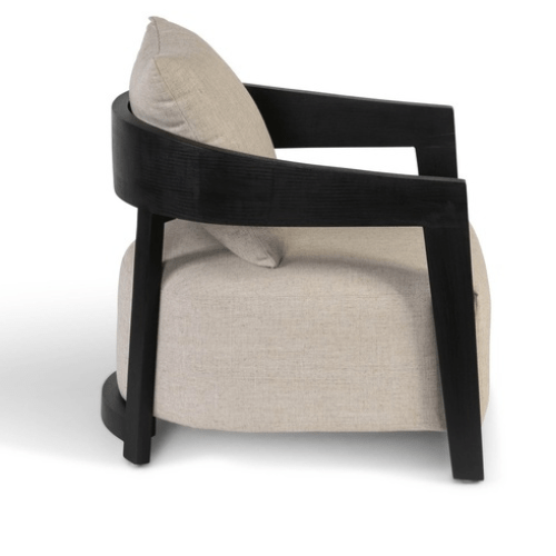 Fauteuil club en tissu écru et bois brossé noir - Design contemporain belge - Koddel.com