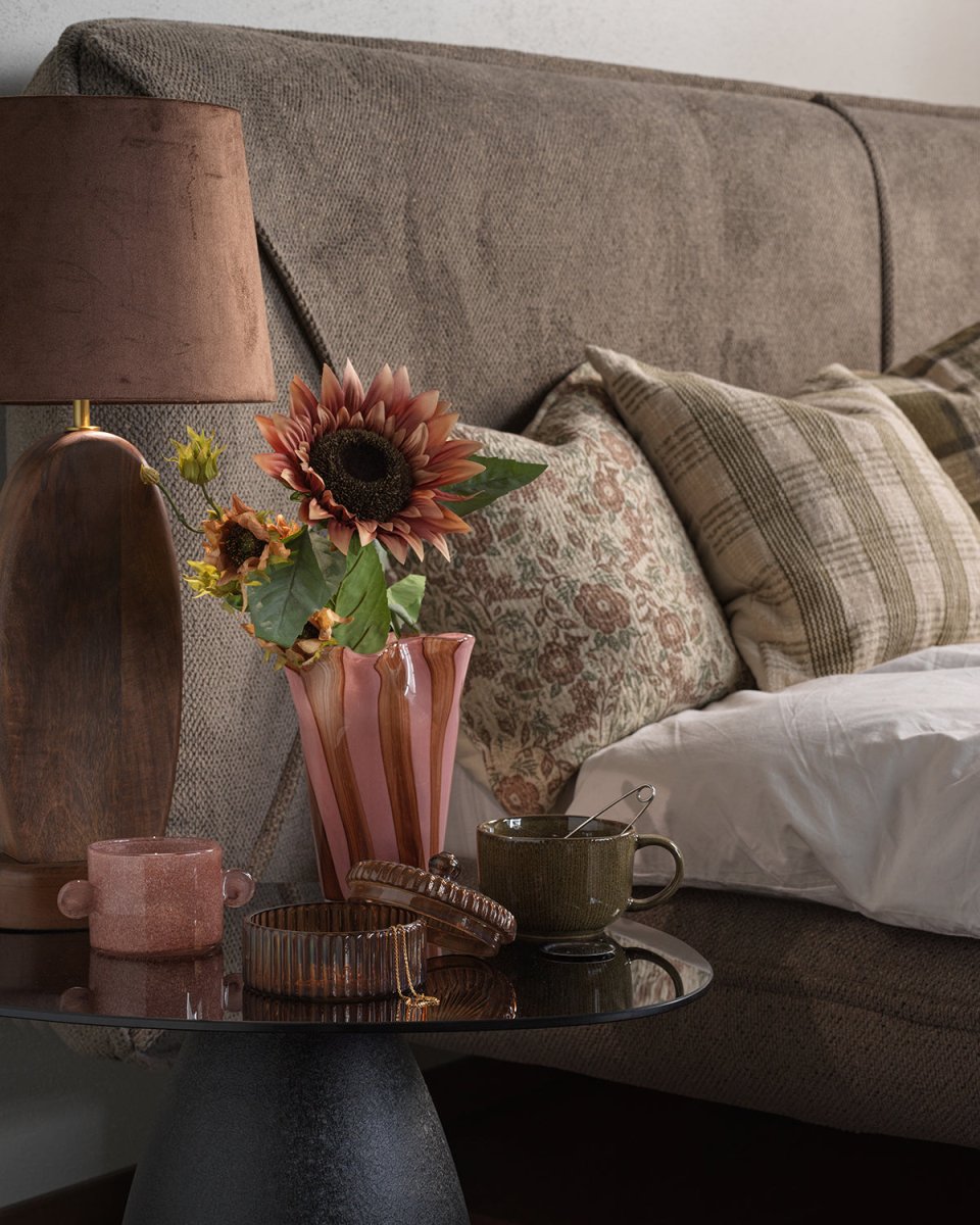 Lampe de table organique forme feuille et abat-jour chocolat - Koddel.com