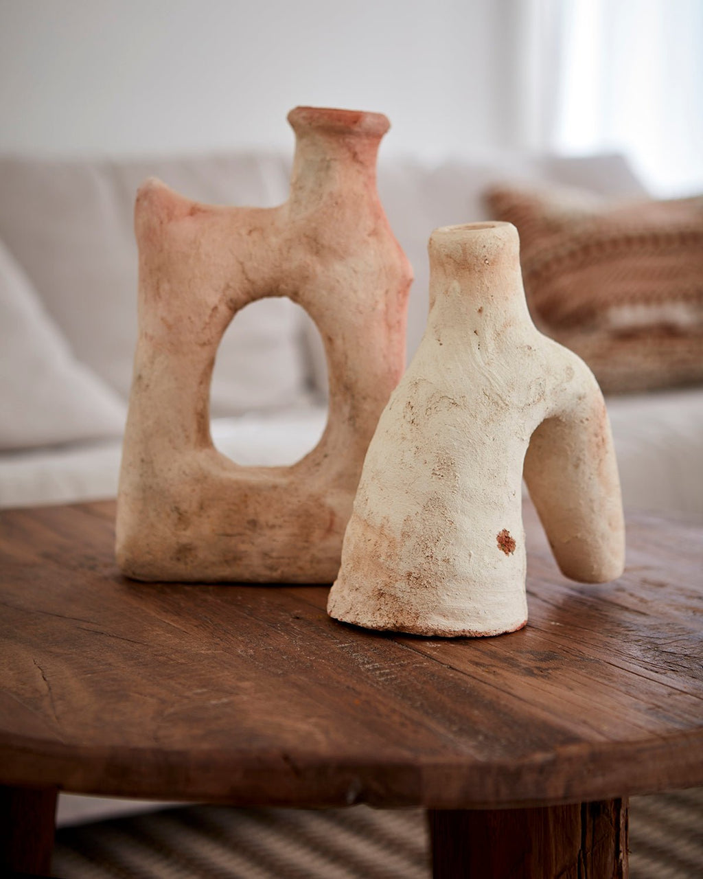 Urne en terre cuite – Pièce sculpturale artisanale - Jade - Koddel.com