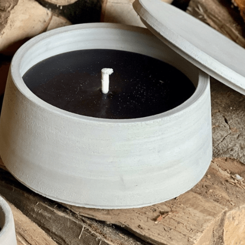 Bougie parfumée d'extérieur - Pot en terre cuite grise avec couvercle - Koddel.com