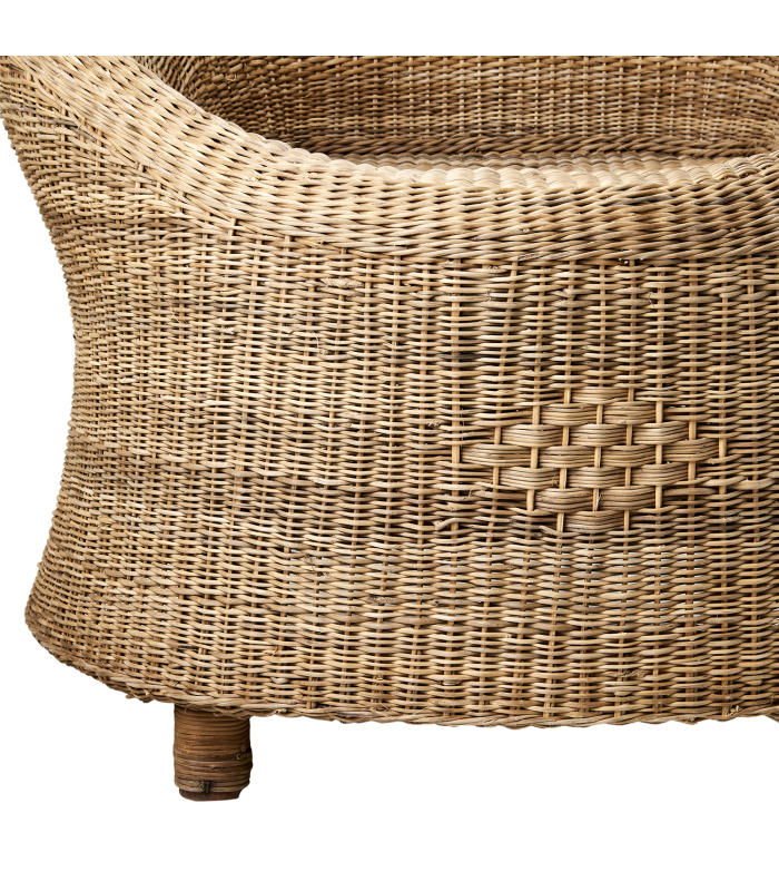 Fauteuil artisanal en rotin detail motif