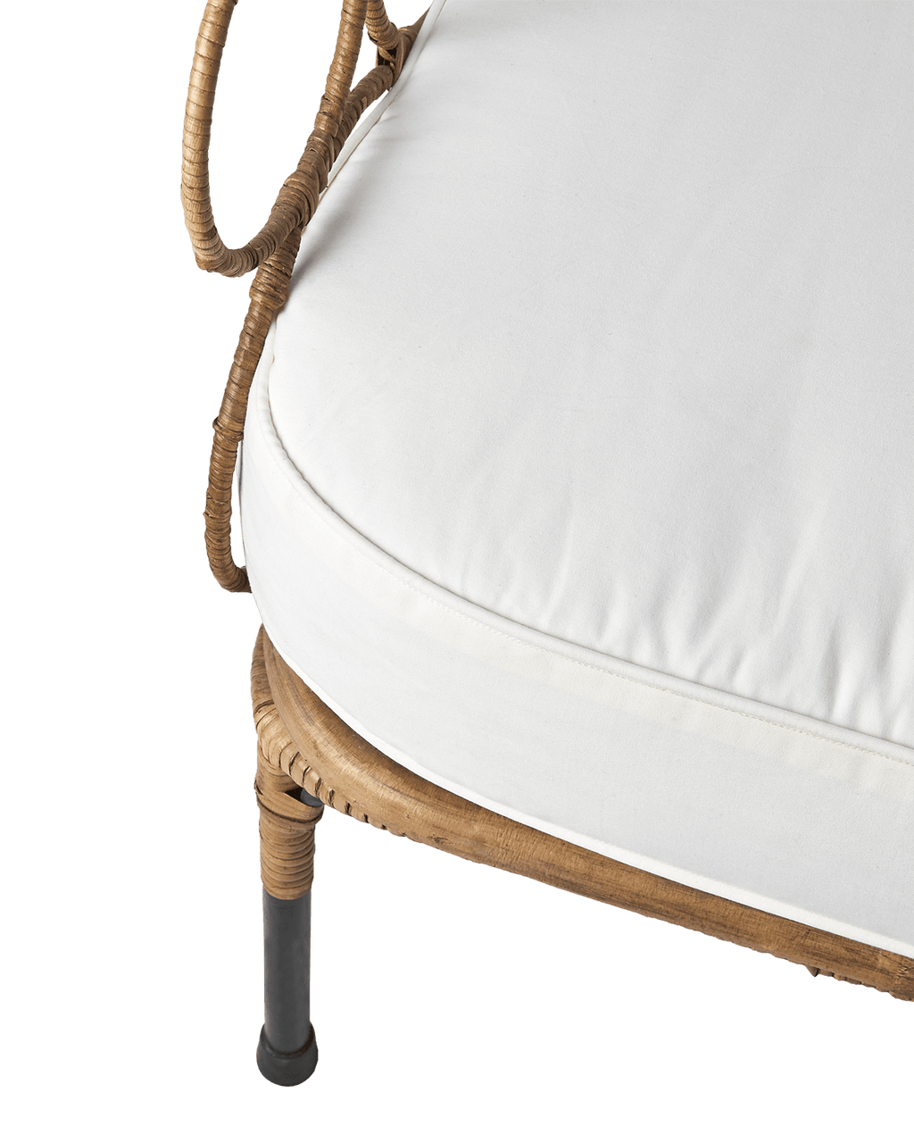 Fauteuil en rotin graphique - Une pièce forte pour hall d’entrée ou maison en bord de mer - Koddel.com