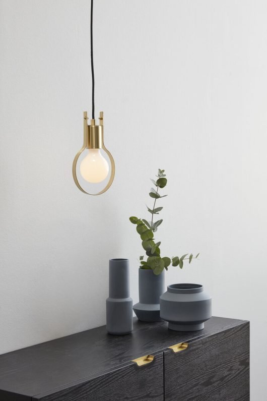 Lampe de table en laiton ajustable - FLIP - Koddel.com