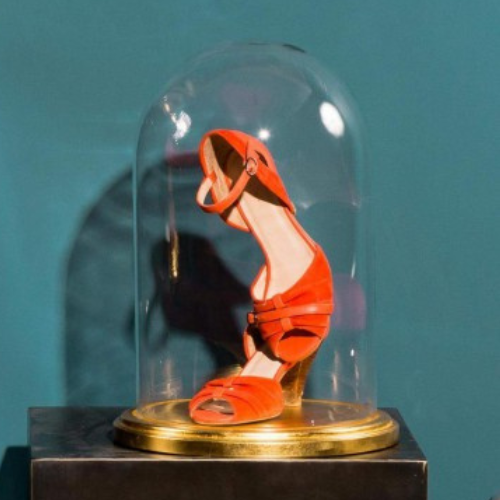 Globe en verre sur socle doré à la feuille d’or – Ø24 x H38 cm