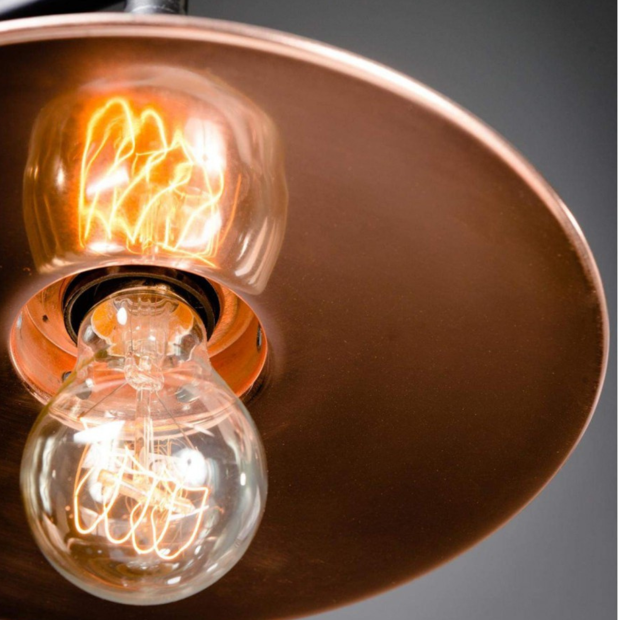 Lampe de bureau en métal Edisson – Noir & Cuivre
