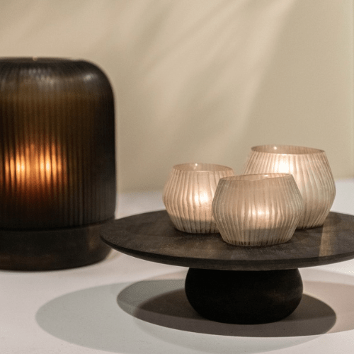 Plateau sur pied creux en aluminium - Ø45 x H15 cm - Finition bronze - Koddel.com