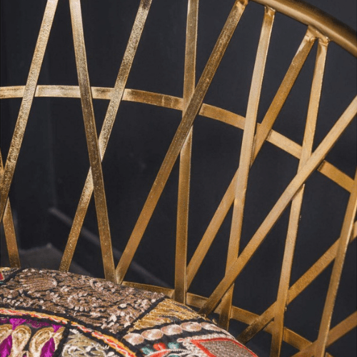 Fauteuil indien style Rajasthan laiton doré - Textiles cérémonie recyclés - Koddel.com